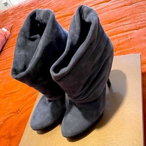 GUCCI Grey Suede Platform Foldover Ankle size 6